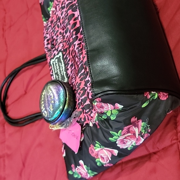 NWT! Betsey Johnson Garden Tote - Picture 3 of 6
